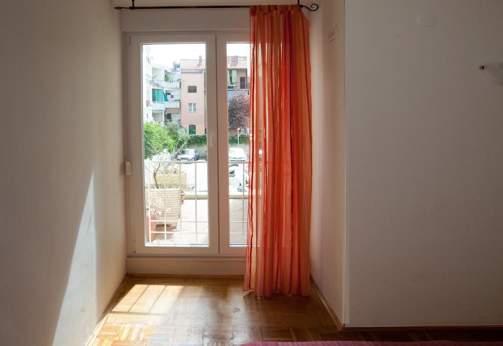 Ideal Location Split Apartments Camera foto